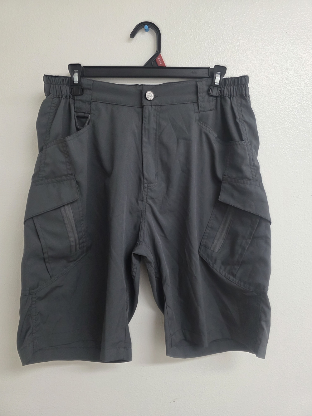 Source Unknown Men's Gray Cargo Shorts with Utility Pockets (0537)